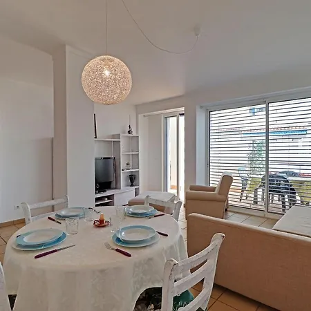Downtown By Homing Apartment