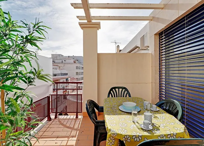 Downtown By Homing Appartement