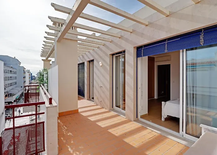Downtown By Homing Monte Gordo