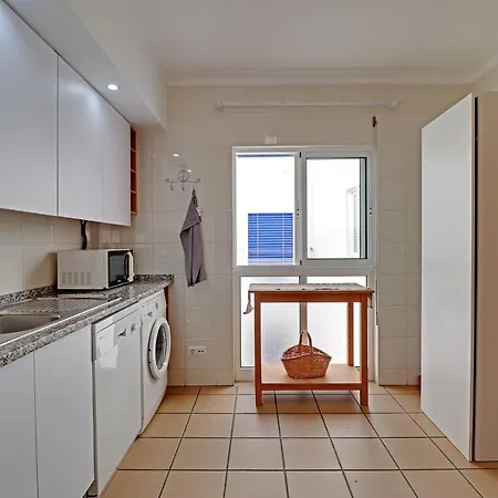 Downtown By Homing Apartman